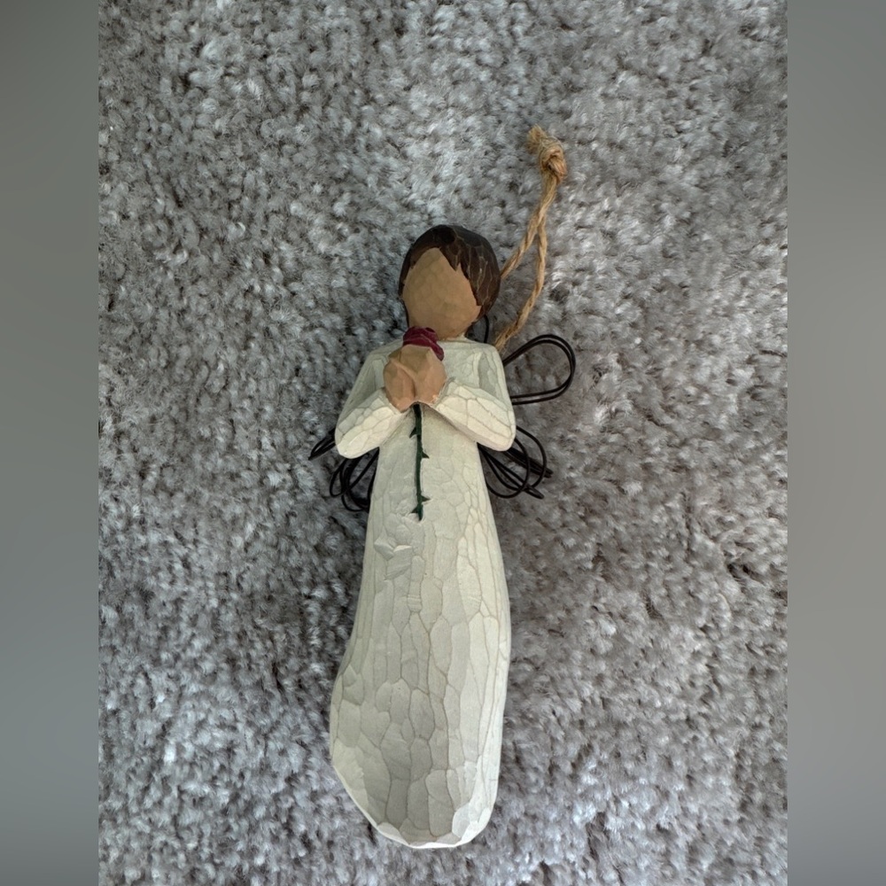 Willow Tree "Loving Angel" Figurine Short Hair Rose
